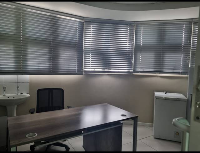226M² OFFICE TO LET IN SONHEUWEL